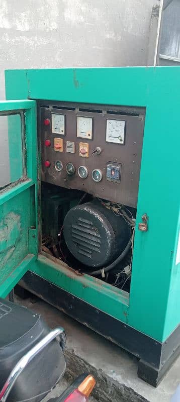 Perkins Generator with ATS 1