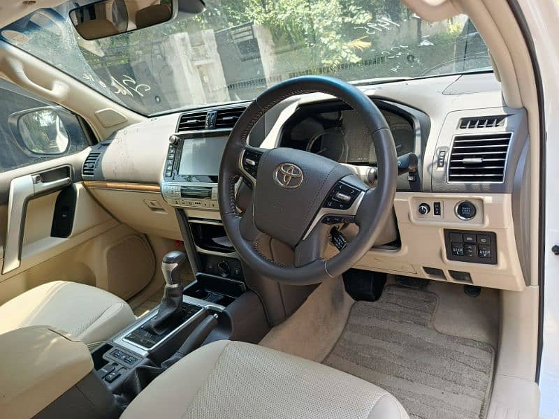 Toyota Prado 2019 8