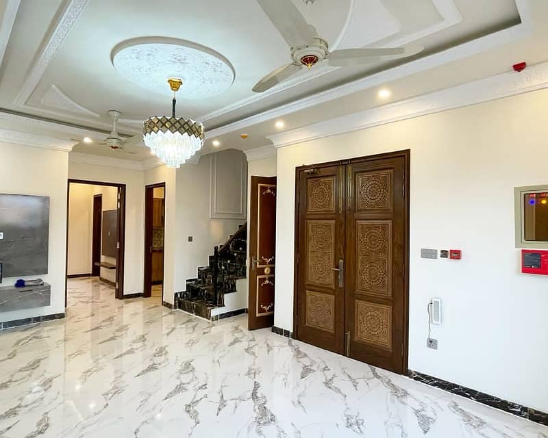 5 Marla Luxury House Available For RENT In DHA Phase 9 Town Lahore 3