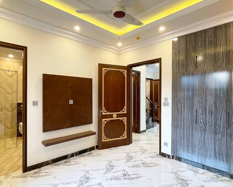 5 Marla Luxury House Available For RENT In DHA Phase 9 Town Lahore 8