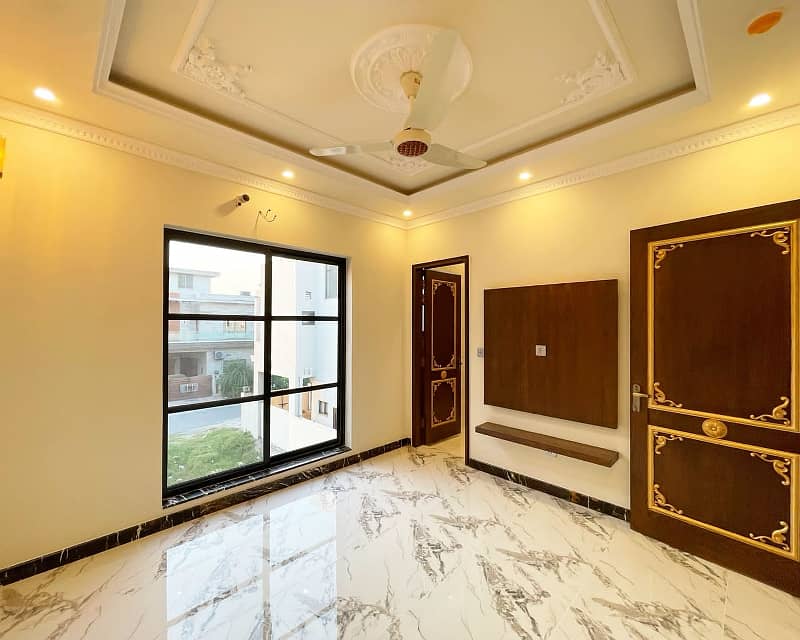 5 Marla Luxury House Available For RENT In DHA Phase 9 Town Lahore 15