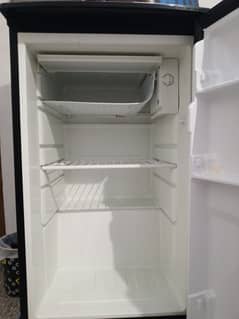 esquire mini referigerator/Room Fridge/slightly used