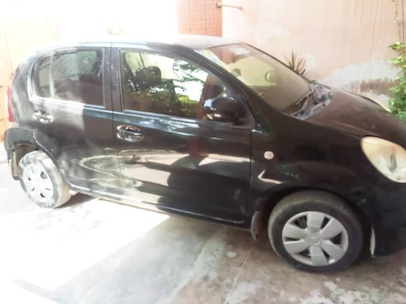 Toyota Passo 2015 Hana sofa seat 1000 cc 1