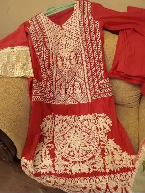 Saira shakira designer dress 2