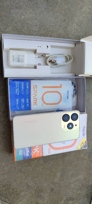 my mobile techno spark 10 Pro 8 plus 8GB RAM 128 GB rom 10/10 1