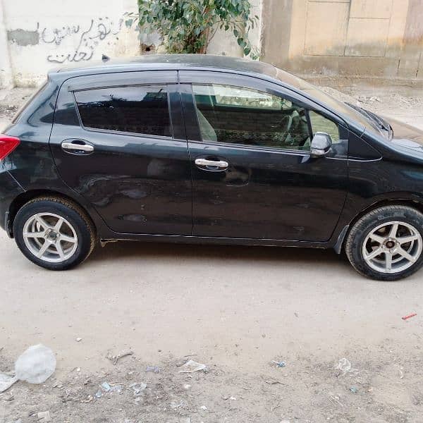 Toyota Vitz 2015 3