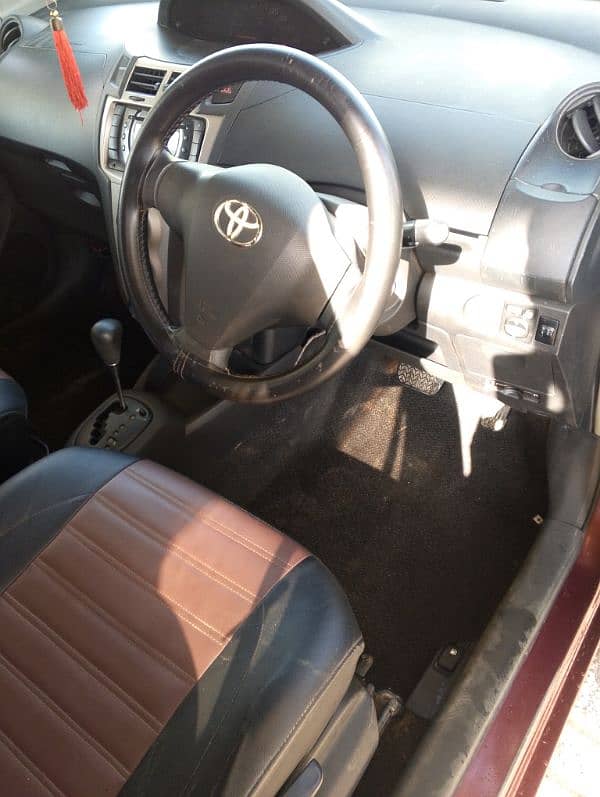 Toyota Vitz 2010 7