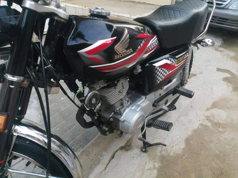 honda 125 2024 karachi 1