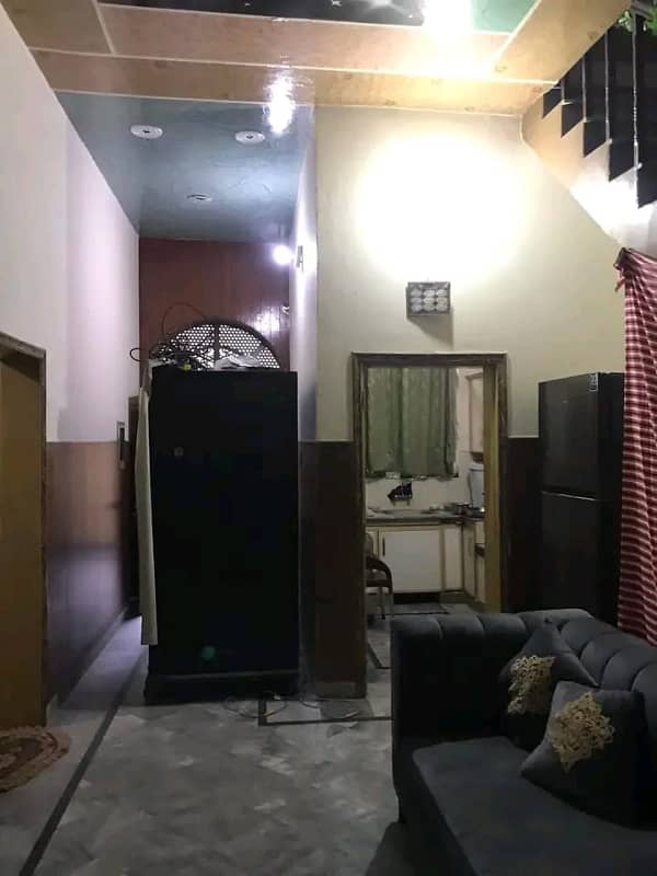 6 Marla Single Story Cornner House For Sale in Shokat Town near about Ghazi road DM school 8