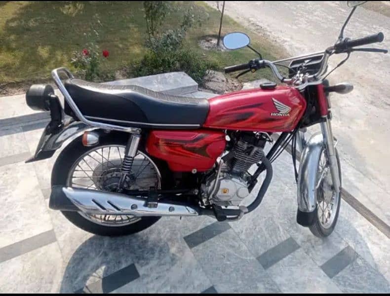 2022 model 125 13.2k running 4