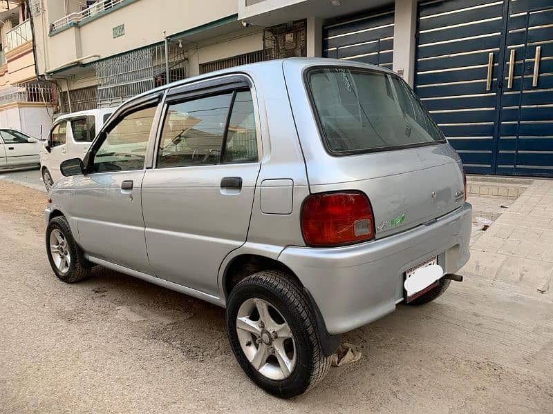 Daihatsu Cuore 2008 1