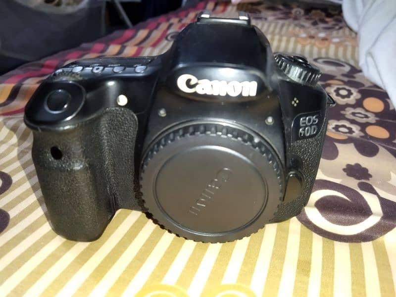 Canon EOS 60d body Error 80 shows 1