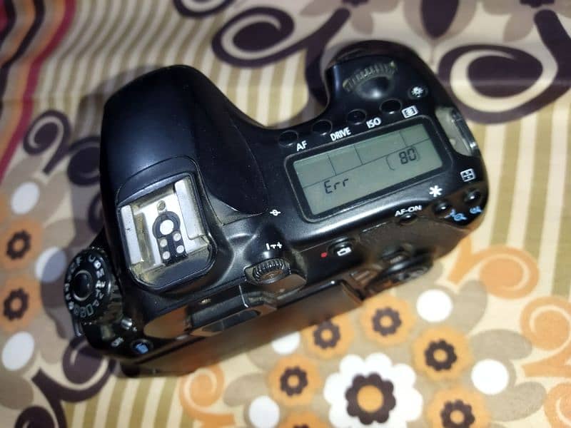 Canon EOS 60d body Error 80 shows 2