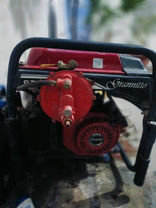 generator is very good condition gas kit installed 1