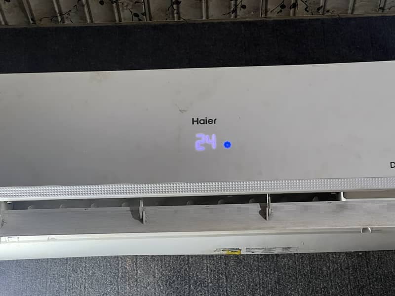 DC inverter 1.5 haier air conditioner urgent sale 1