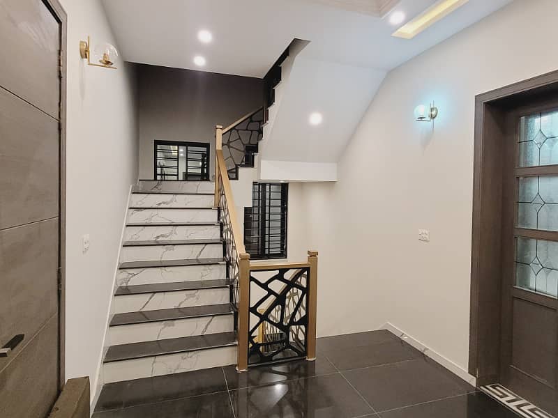 Kanal Brand New House Available With 10 Inverter AC And 2 Washing Machine 2