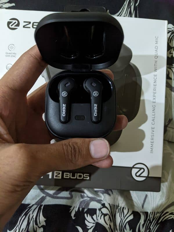 ZBuds. Flash(Earbuds, Headphones, Handsfree) 1