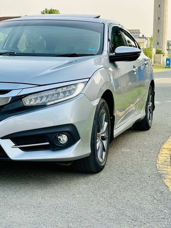 Honda Civic Oriel 2019 4