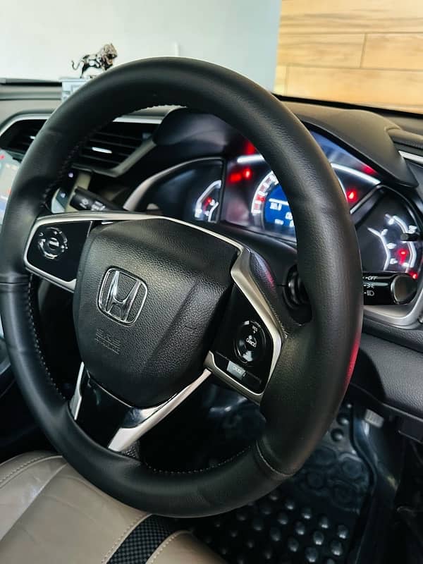 Honda Civic Oriel 2019 10