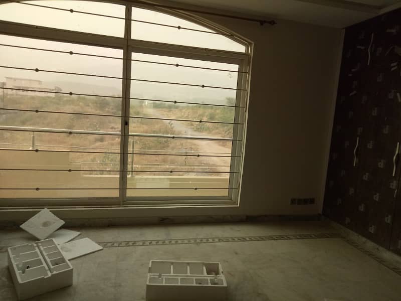 1 Kanal Beautiful Upper Portion Available For Rent In D12-3 11