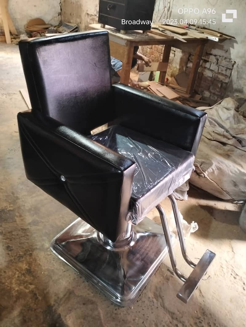 Cutting chair / Massage bed/ Shampoo unit/ Saloon furniture 4