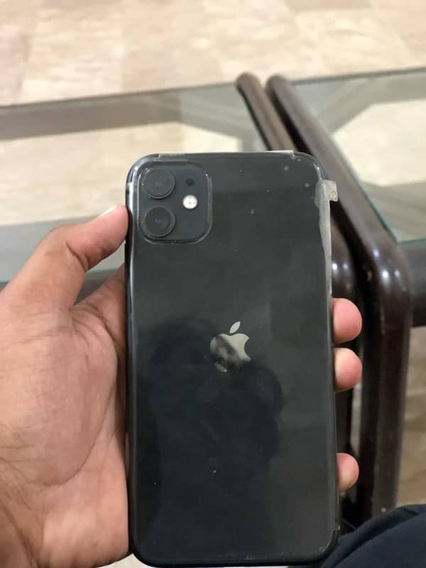 iphone 11 jv 64gb sath charger hai 79 battery health hai 2