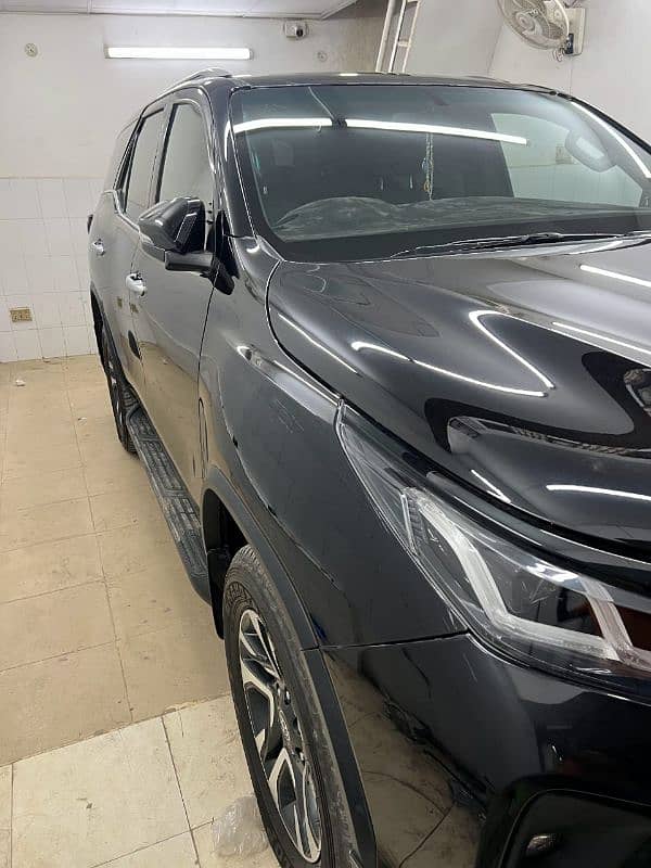 Toyota Fortuner Legender 2022 6