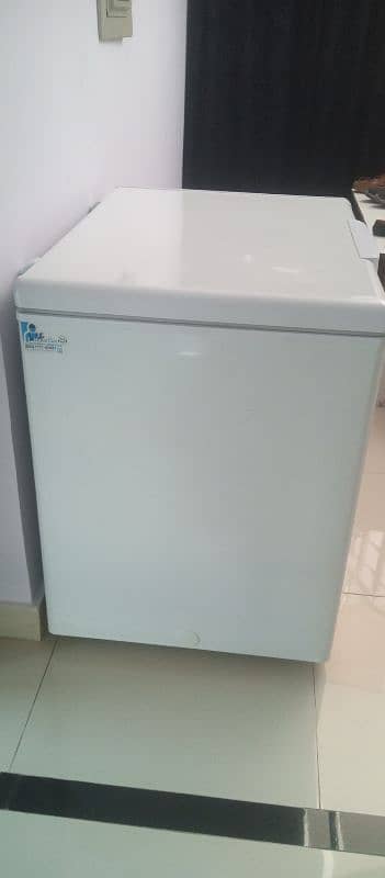 Haier chest Freezer Model HDF-285H3 4