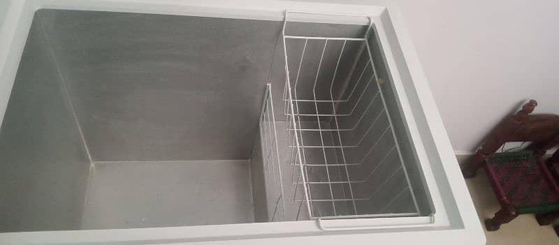 Haier chest Freezer Model HDF-285H3 5