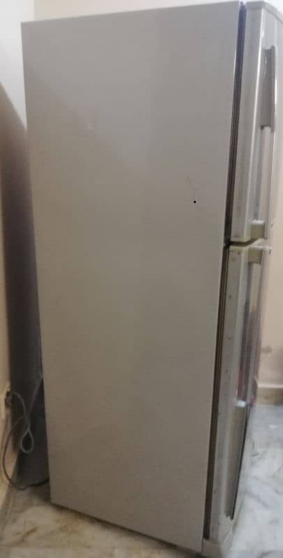 Dawlance fridge Model 9170 WBM urgent sale plz massage 1