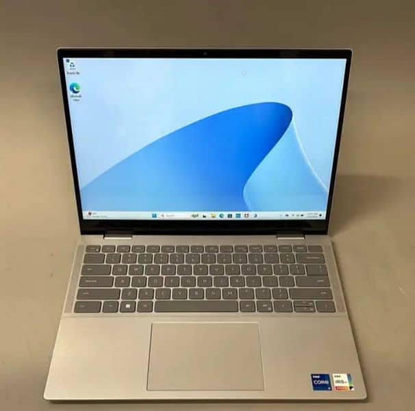 Dell laptop Core i5 - 11th generation. 32gb/256gb SSD. slim apple i7 0