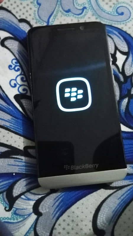 Blackberry Z30 Menu show ni hota 1