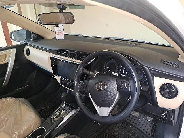 Toyota Corolla X 1.6 2021 model for sale in Faisalabad. 4