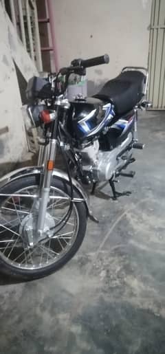 Honda CG 125 2025