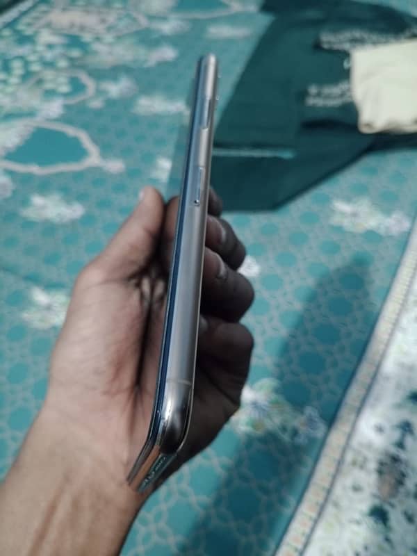 iphone 11pro max 64 gb jv non pta good condition 1