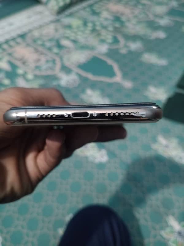 iphone 11pro max 64 gb jv non pta good condition 2