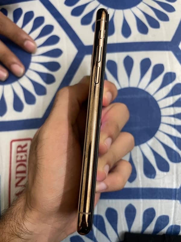 iphone 11 pro 64 gb Non PTA 2