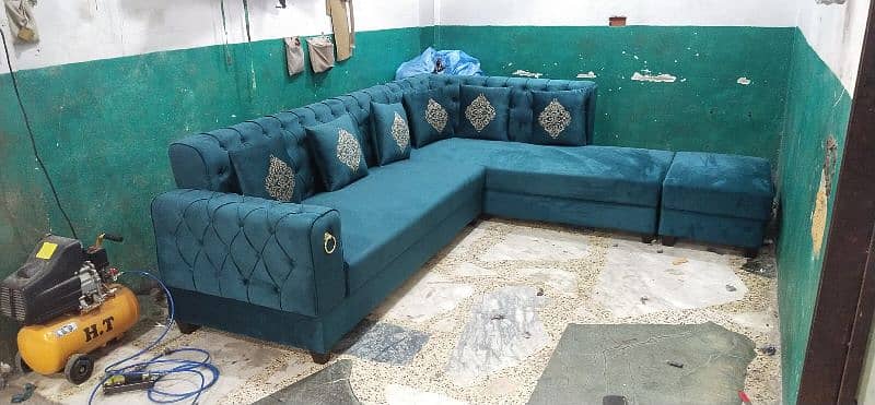 Brand new corner sofa for sell contact me on my what's app number we . 2