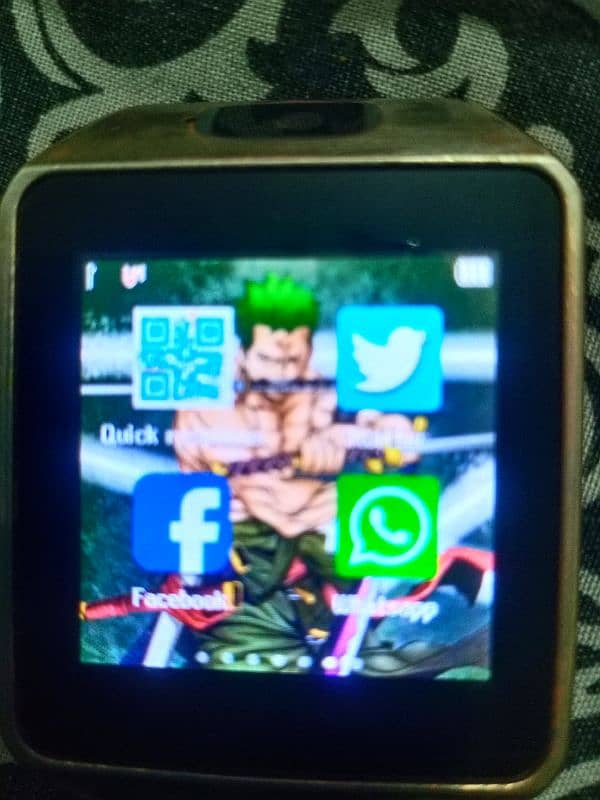 Fully working condition android sim watch with camera 1