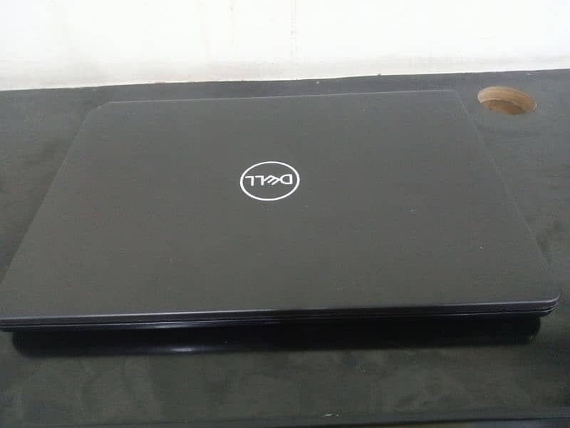 dell (Vostro 14-3468)laptop(i7,7gen )for sale 1