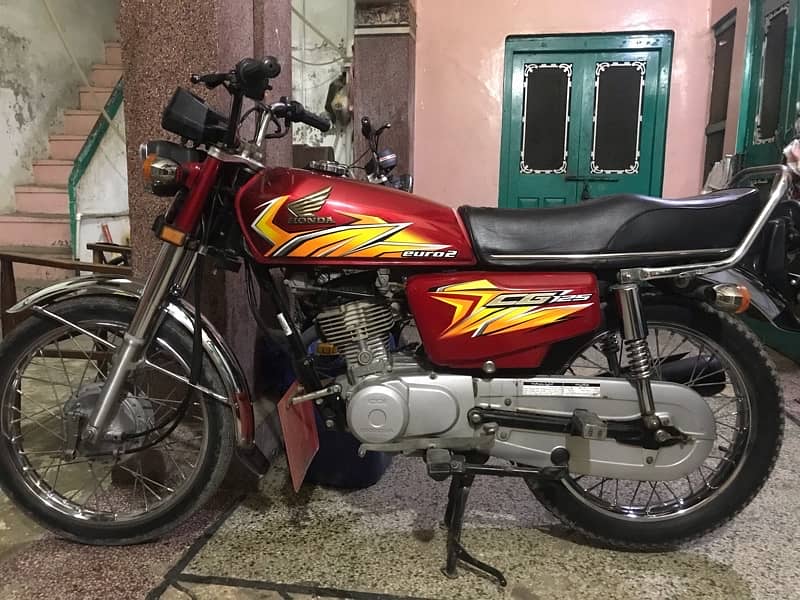 Honda 125 lush condition totally janian 03250202641 03067186102 1