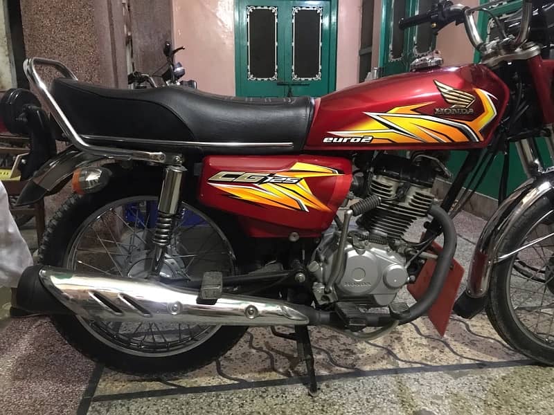 Honda 125 lush condition totally janian 03250202641 03067186102 3