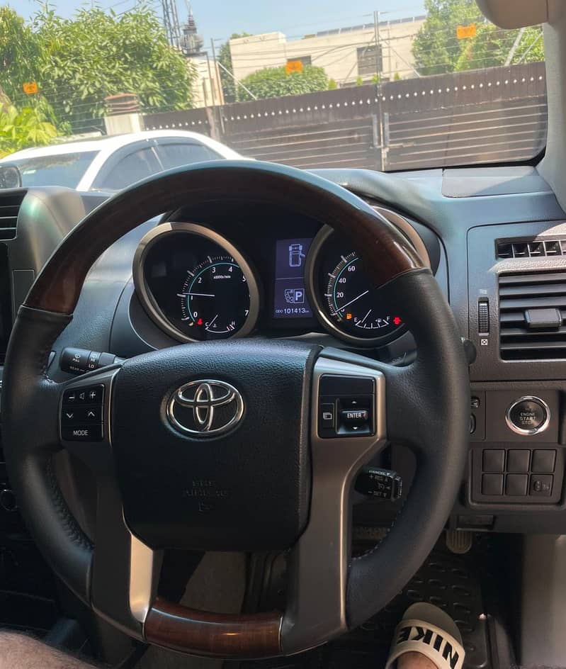 Toyota Prado 2011 Model 2