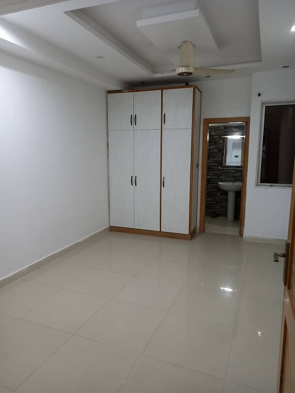 3 Bedroom Unfurnished Apartment Available For Rent In E/11/4 8