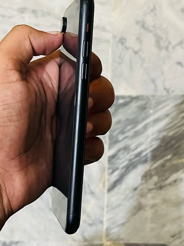 iPhone xr 7