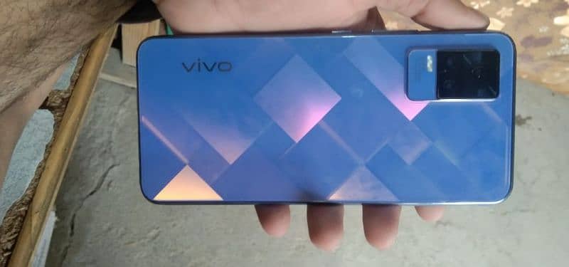 vivo y73 8