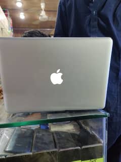 MacBook