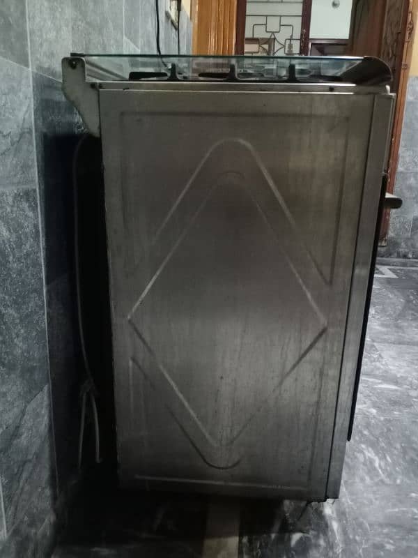 stove/ cooking range (corona company) 0