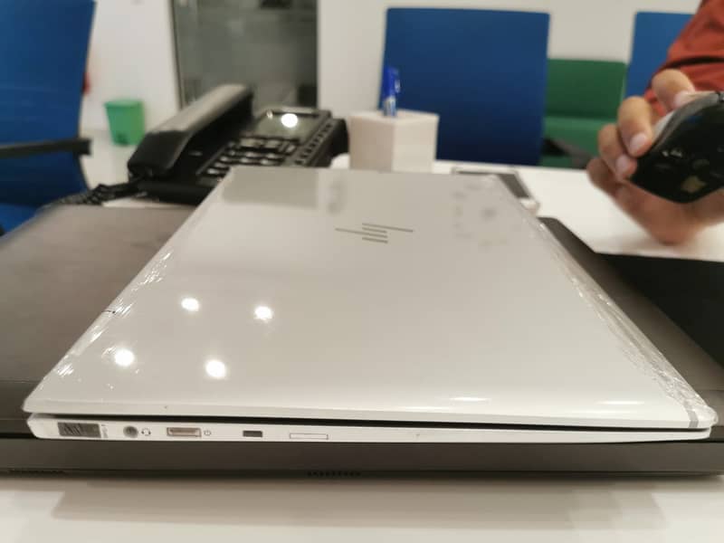 HP Elitebook 1040 G6 Core i7 8th Generation x360 Touch like specture 2