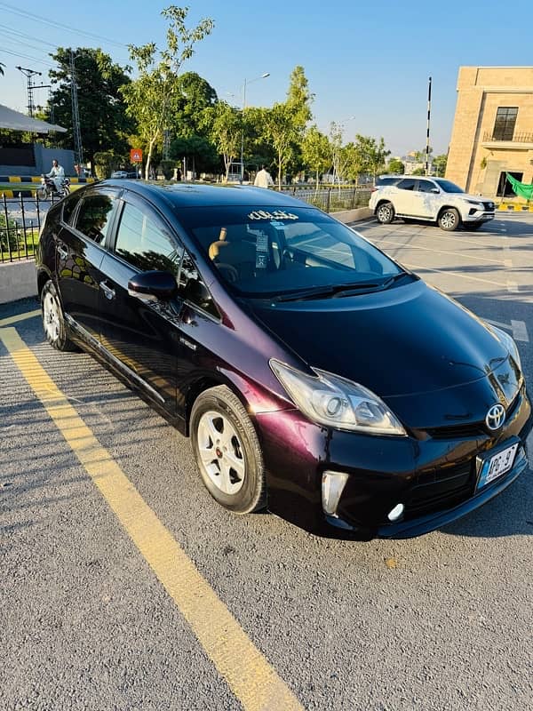 Toyota Prius 2015 10